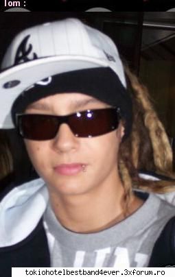 nume:tom si piercing in pe care le preferat: let me go

isi doreste:o intalnire cu olsen carpediem
