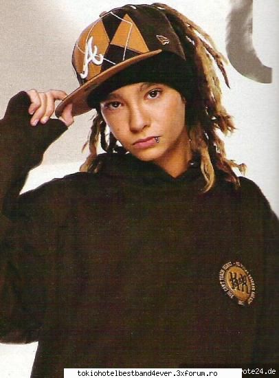 ce va place la tom kaulitz - 1Ochii;2Buzele(knd le vezi iti vine sa le - Tom Kaulitz