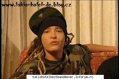 poze cu tom kaulitz - e aja de sweet si va trimite pupiki - Tom Kaulitz
