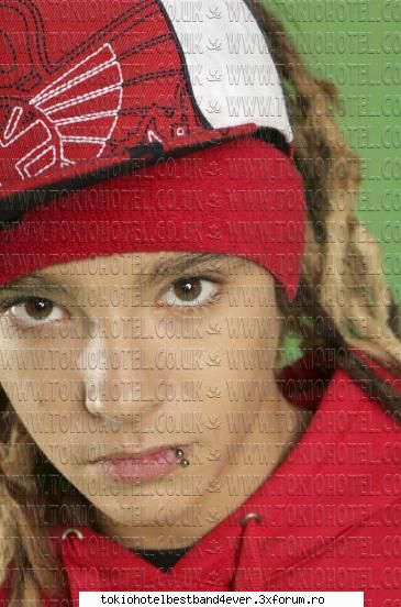 tom a fost votat best male in germany - era si normal ar trebui sa fie votat ca cel mai - Tom Kaulitz